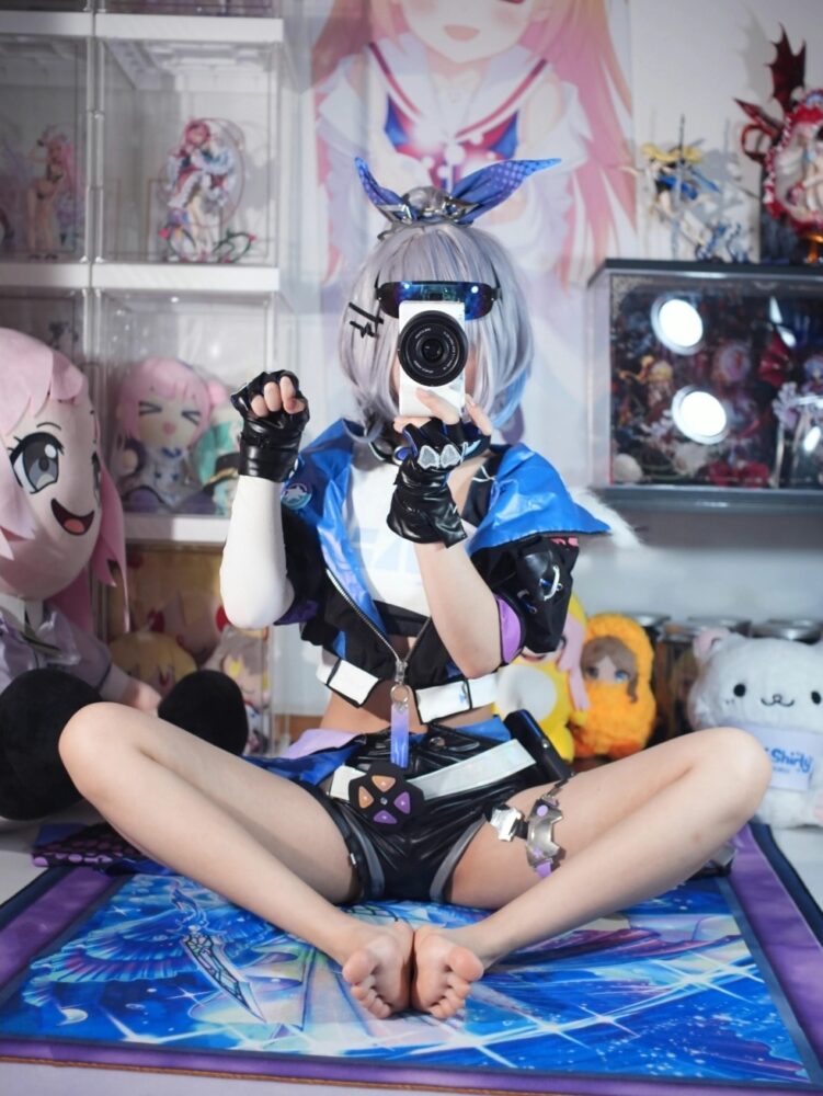 01