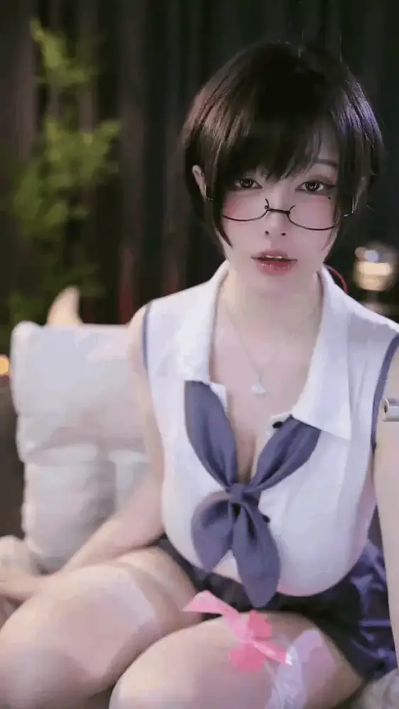[福利姬]  B站抖音万粉丝博主一色雨会员舰长合集第二弹 [20V+8GB][百度盘]