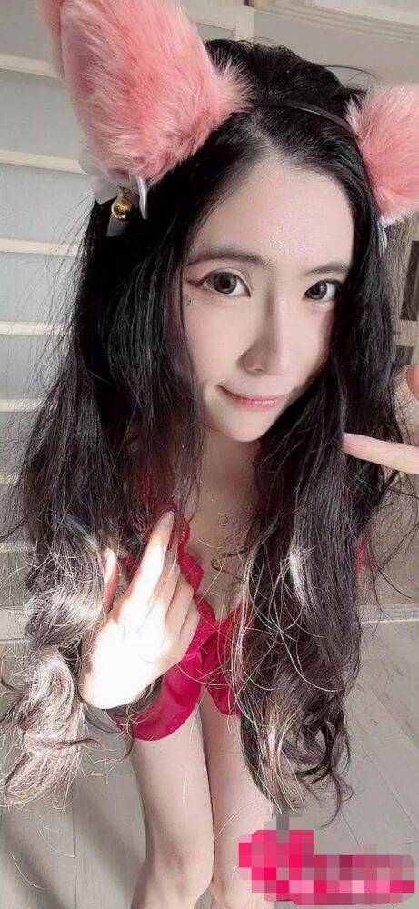 顶级约炮大神深圳第一深情 最新约炮哺乳期巨乳女神 看着乳汁儿喷出来太刺激了！