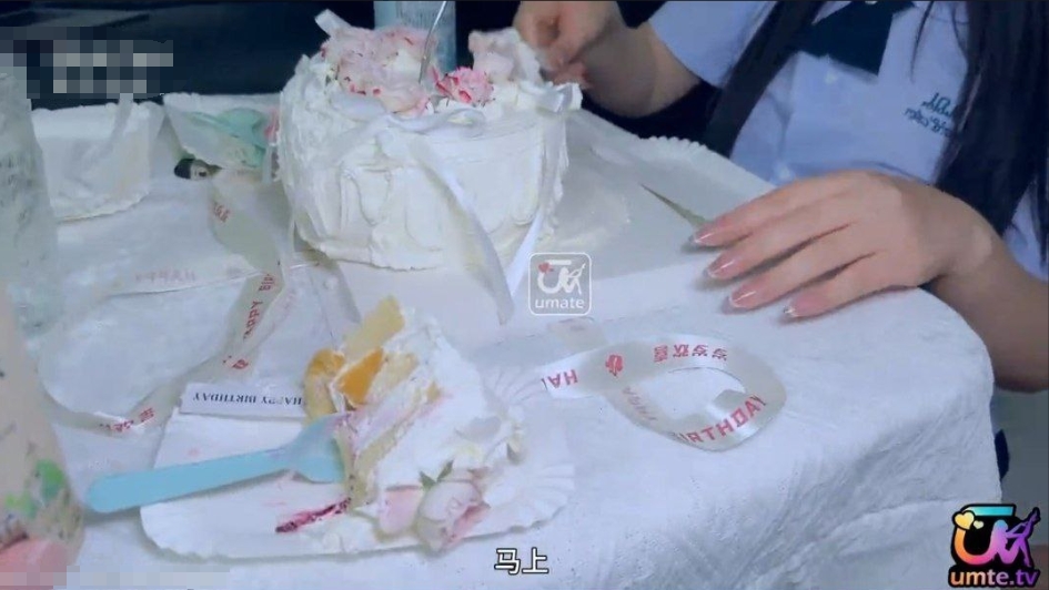 【夸克网盘】【三次元】【DF36】生日外卖翻车：蛋糕砸了，小哥只好掏出肉棒来还债【372.7MB】