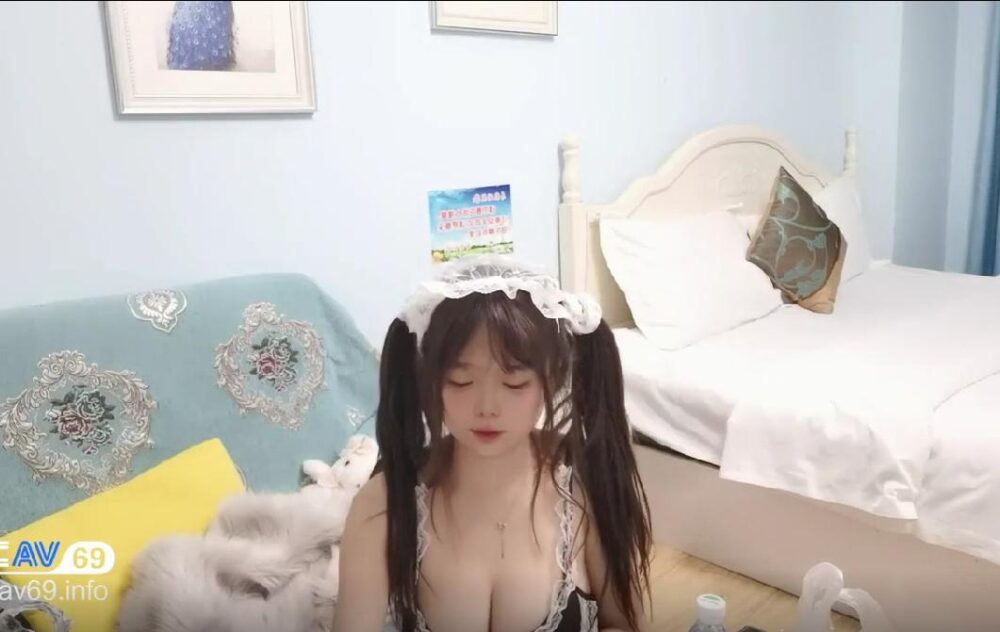 小包子  黑丝女仆